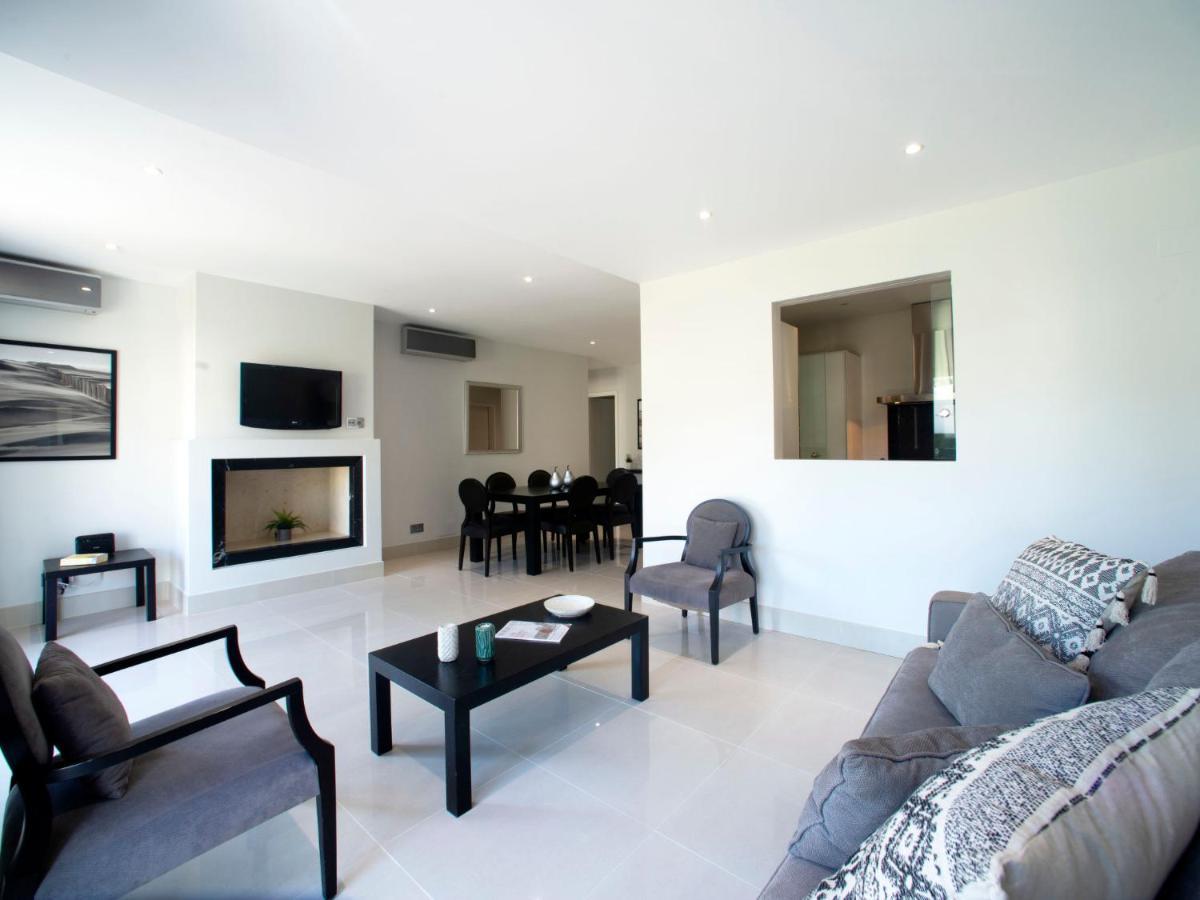 Apartment Pine Hills Perola By Interhome วิลาโมรา ภายนอก รูปภาพ